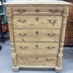 979 4393 CHEST OF DRAWERS